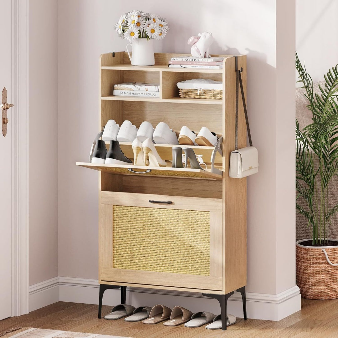 Optimiser l'espace, armoire a chaussures gris clair en bois